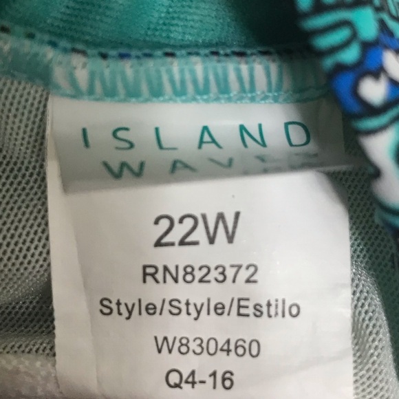 Island Waves Woman swim tankini top - Picture 4 of 4